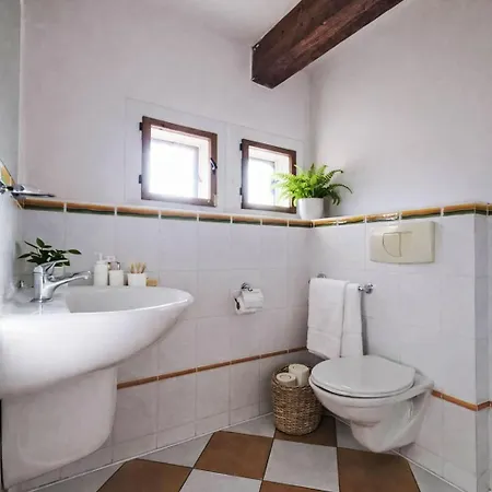 Hébergement de vacances Machova Roubenka By Interhome Staré Splavy